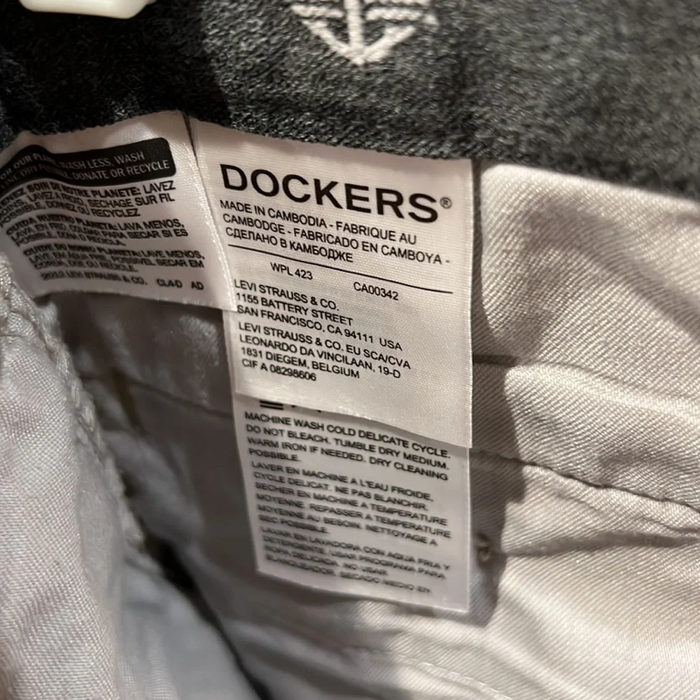 Dockers khakis men